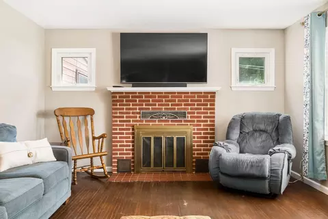 Living - 1187 E Fair Ave, Lancaster, OH 43130 photo 4 of 6