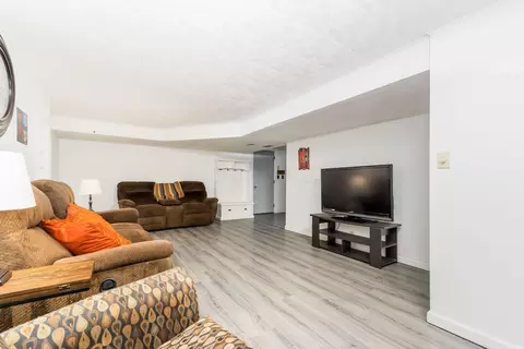 Living - 1187 E Fair Ave, Lancaster, OH 43130 photo 6 of 6
