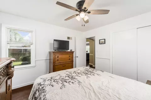 Bedroom - 1187 E Fair Ave, Lancaster, OH 43130 photo 4 of 4