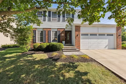 5318 Whispering Oak Blvd, Hilliard, OH 43026