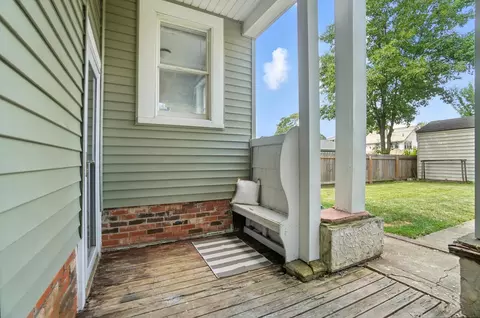 94 E Como Ave, Columbus, OH 43202 photo 47