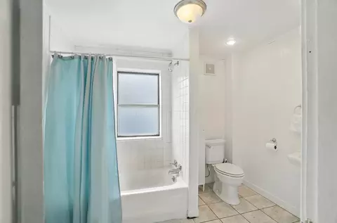 94 E Como Ave, Columbus, OH 43202 photo 26