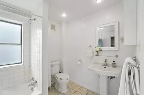 94 E Como Ave, Columbus, OH 43202 photo 27
