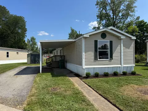 315 Greenbriar Ln, Hebron, OH 43025