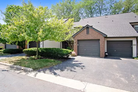 6756 Willow Grove Pl E, Dublin, OH 43017