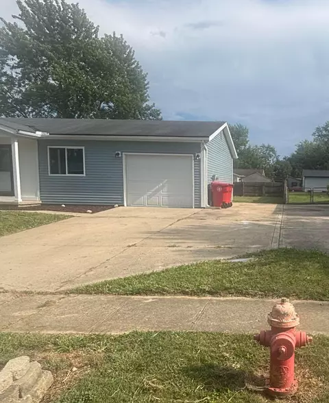 106 Berkshire Rd, London, OH 43140