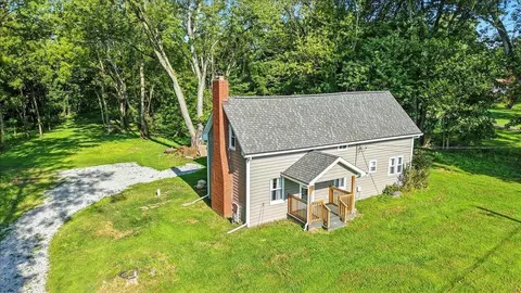 13219 Old Mansfield Rd, Mount Vernon, OH 43050