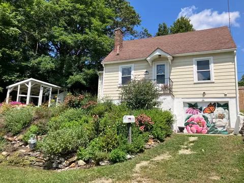 157 Hedges Ave, Lancaster, OH 43130