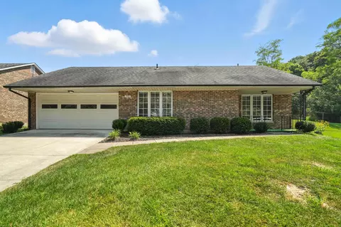 2100 Manhattan Blvd, Springfield, OH 45504