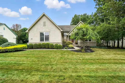 7826 Lydia Dr, Lewis Center, OH 43035