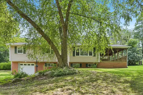 3469 Brownsville Rd SE, Newark, OH 43056