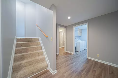 Entry Way - 5545 Caplestone Ln, Dublin, OH 43017 photo 5 of 5
