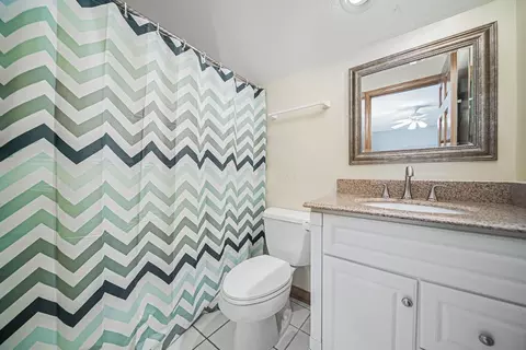 Bath - 5545 Caplestone Ln, Dublin, OH 43017 photo 4 of 7