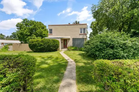 210 N 21st St, Newark, OH 43055