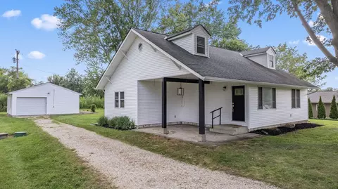 9223 North St, Plain City, OH 43064