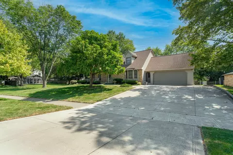 804 Cherry Bottom Rd, Gahanna, OH 43230