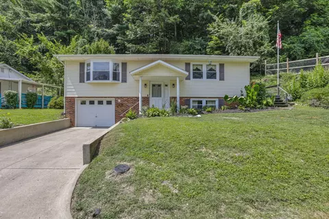 255 School St, Bremen, OH 43107