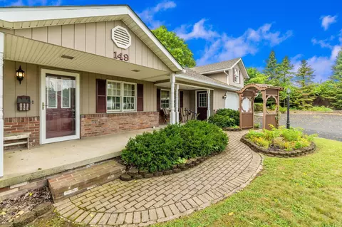 Exterior - 149 Dunmore Rd, Circleville, OH 43113 photo 9 of 22