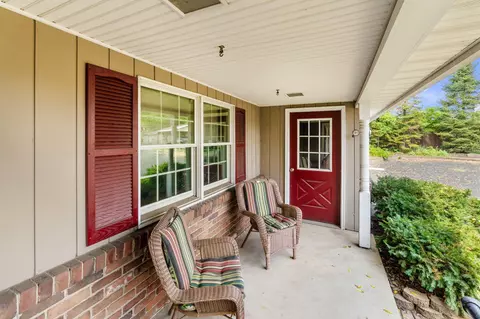 Exterior - 149 Dunmore Rd, Circleville, OH 43113 photo 7 of 22