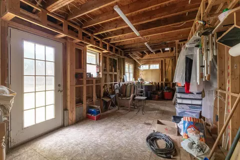 Entry Way - 149 Dunmore Rd, Circleville, OH 43113 photo 6 of 6