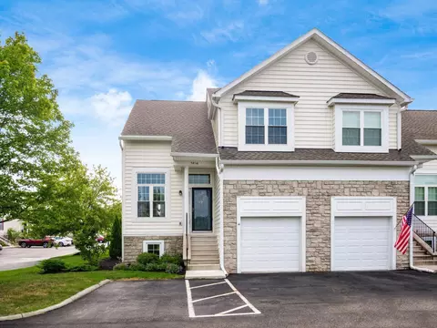 5834 Aristides Way #10, New Albany, OH 43054