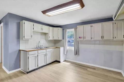 Kitchen - 362 Nye St, Marion, OH 43302 photo 1 of 2