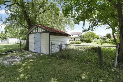 Exterior - 362 Nye St, Marion, OH 43302 photo 8 of 10