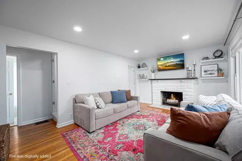 Living - 3218 Ainwick Rd, Columbus, OH 43221 photo 1 of 2