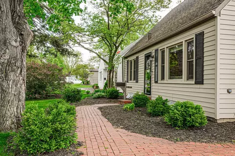 Exterior - 3218 Ainwick Rd, Columbus, OH 43221 photo 3 of 14