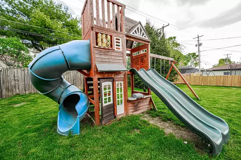 Exterior - 3218 Ainwick Rd, Columbus, OH 43221 photo 11 of 14