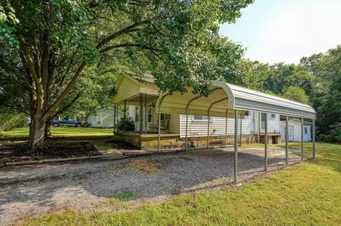 77 Taft St, Jackson, OH 45640 photo 2