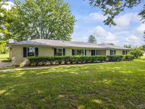 738 S Medway Carlisle Rd, New Carlisle, OH 45344