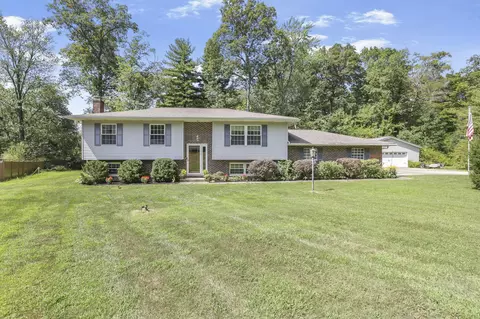 123 Dauber Ct SW, Pataskala, OH 43062
