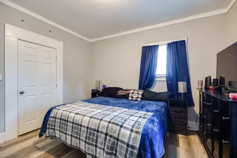 Bedroom - 1121 Elm St, Springfield, OH 45503 photo 3 of 6