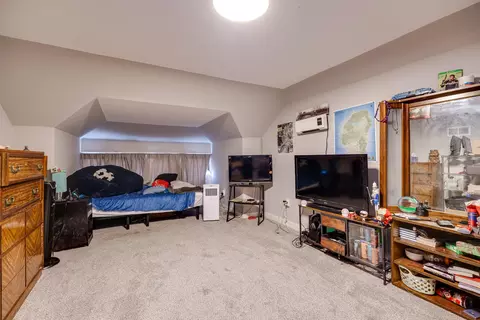Bedroom - 1121 Elm St, Springfield, OH 45503 photo 6 of 6