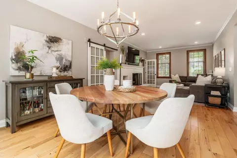 Dining - 4898 Donegal Cliffs Dr, Dublin, OH 43017 photo 3 of 5