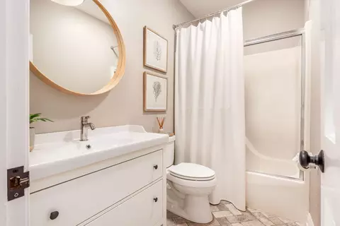 Bath - 4898 Donegal Cliffs Dr, Dublin, OH 43017 photo 1 of 6