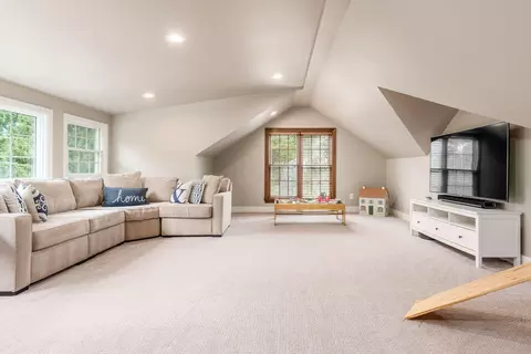 Living - 4898 Donegal Cliffs Dr, Dublin, OH 43017 photo 5 of 6