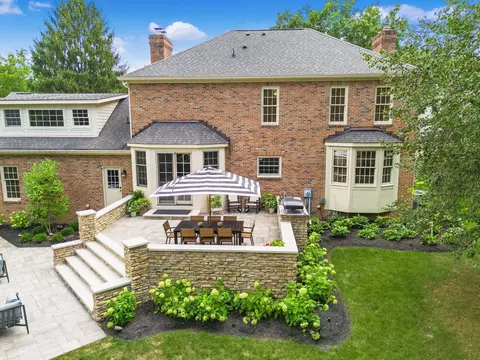 Exterior - 4898 Donegal Cliffs Dr, Dublin, OH 43017 photo 7 of 20