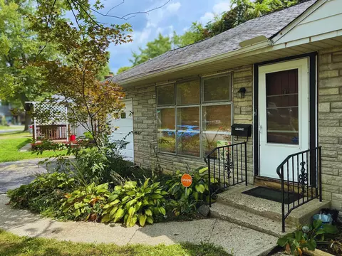 1202 Manfeld Dr, Columbus, OH 43227