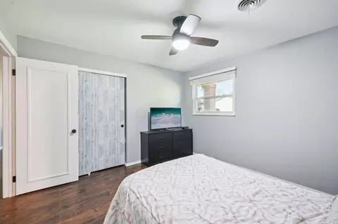 Bedroom - 11216 Lakeview Dr, Orient, OH 43146 photo 6 of 7