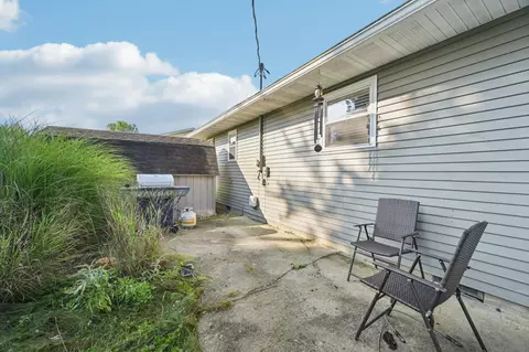 Exterior - 11216 Lakeview Dr, Orient, OH 43146 photo 10 of 14
