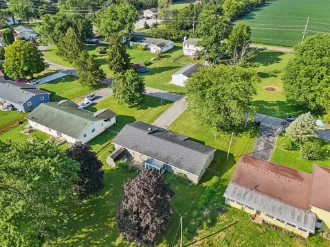 View/Area - 11216 Lakeview Dr, Orient, OH 43146 photo 10 of 13