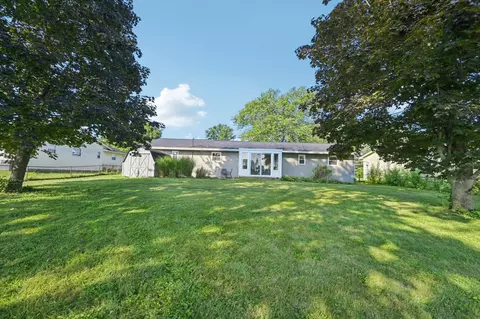 Exterior - 11216 Lakeview Dr, Orient, OH 43146 photo 12 of 14