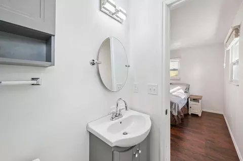 Bath - 11216 Lakeview Dr, Orient, OH 43146 photo 2 of 4