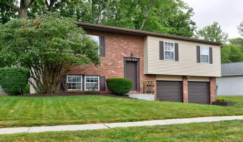 4088 Willow Hollow Dr, Columbus, OH 43230