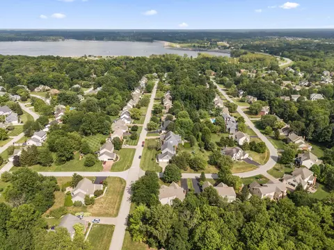 2840 Waukeegan Ave, Lewis Center, OH 43035