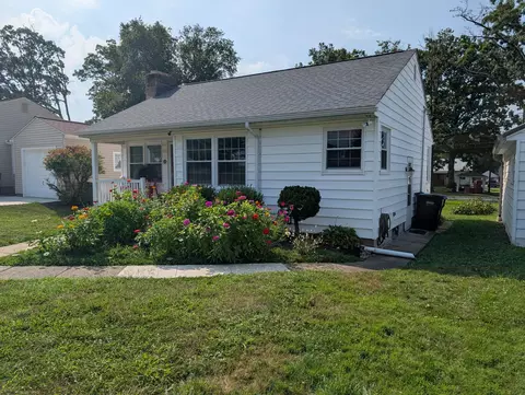436 Harding Rd, Zanesville, OH 43701