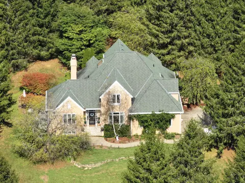 7394 Whitlind Ave, Athens, OH 45701