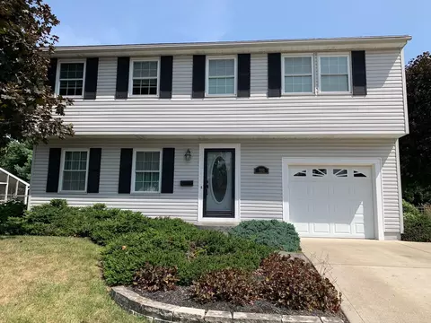 1812 Cherrywood Dr, Newark, OH 43055